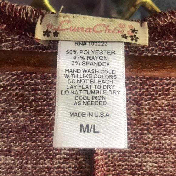 Short Sleeve Red Cardigan - Picture 3 of 7